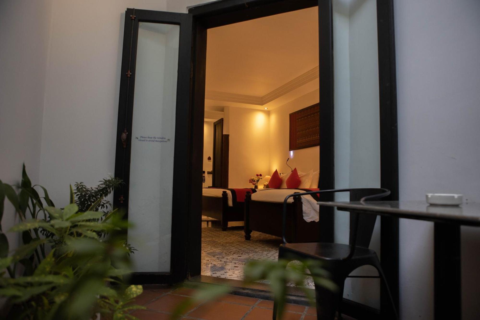 La Rose Suites Phnom Penh Exterior photo