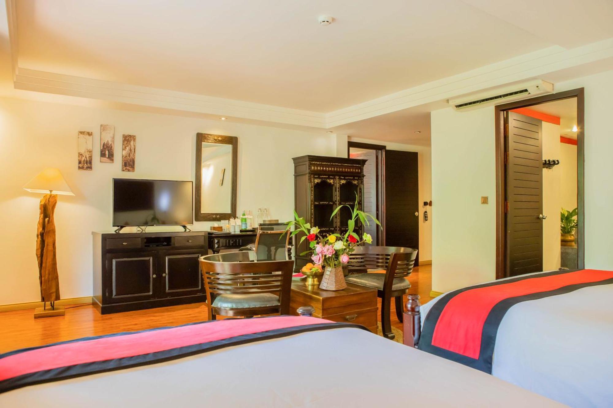 La Rose Suites Phnom Penh Exterior photo