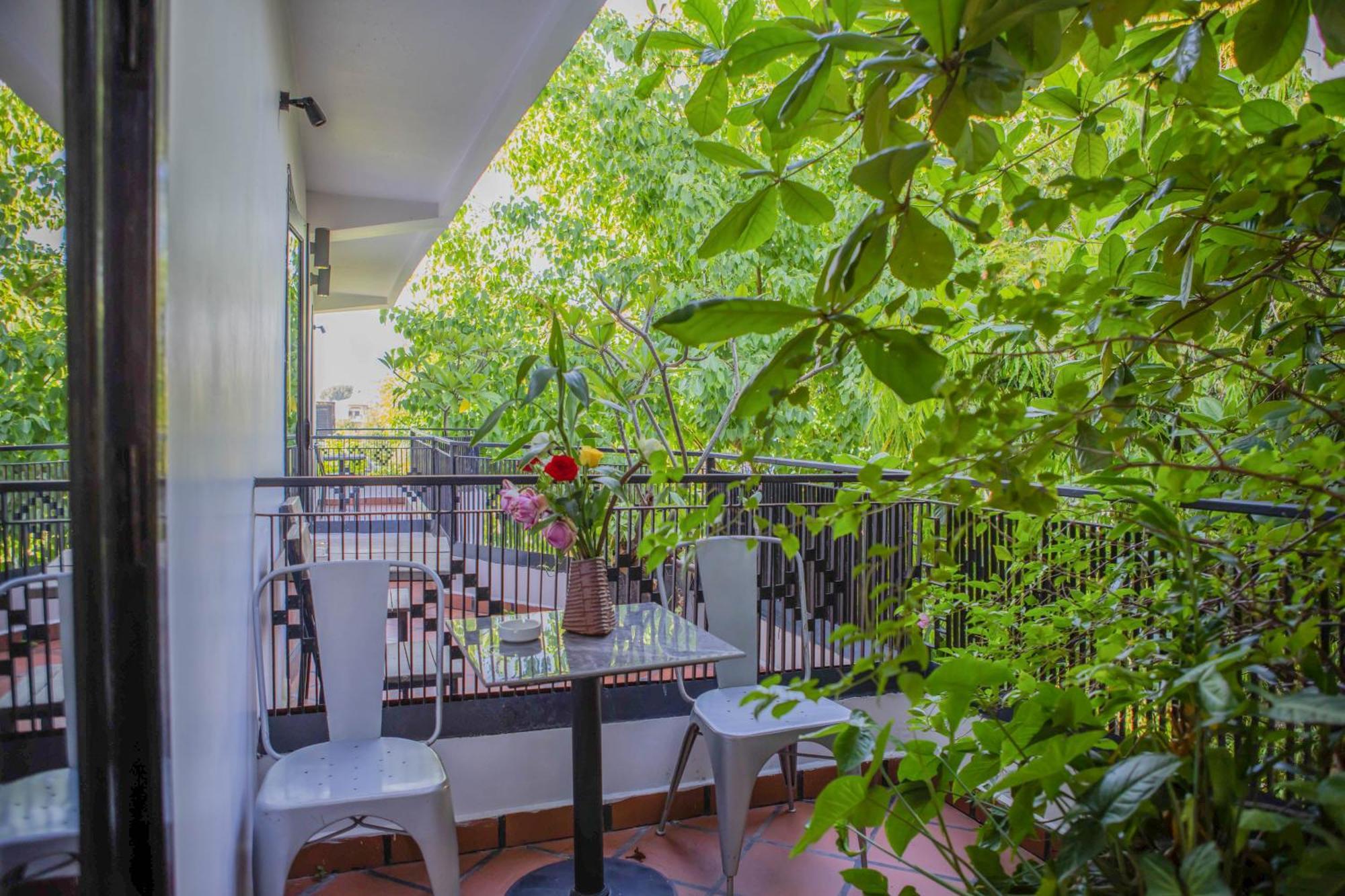 La Rose Suites Phnom Penh Exterior photo