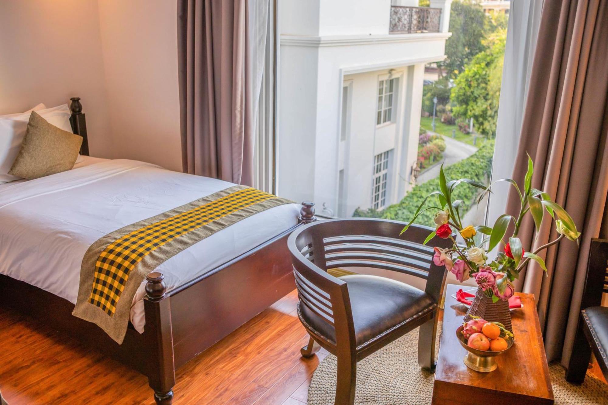 La Rose Suites Phnom Penh Exterior photo